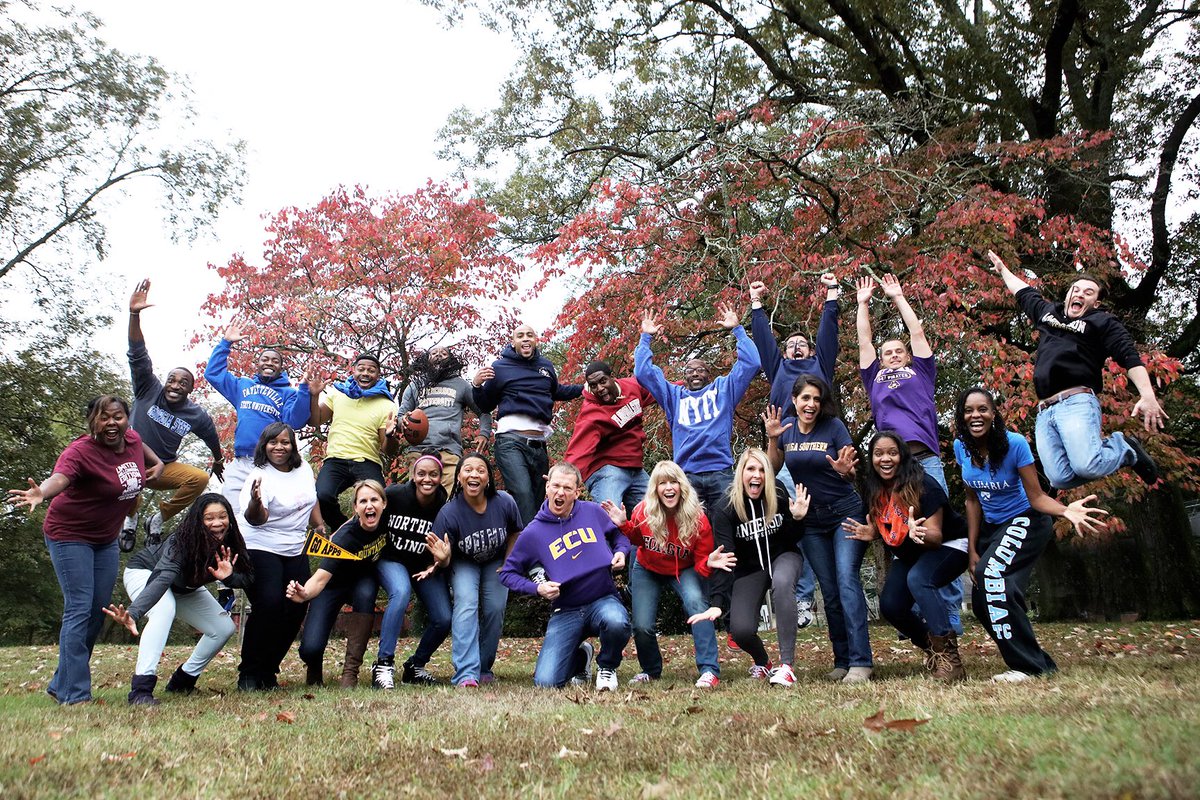 mrronclark_'s tweet image. RCA is looking to add graphic designers to our dynamic team! Send resume+portfolio link to apply@ronclarkacademy.com