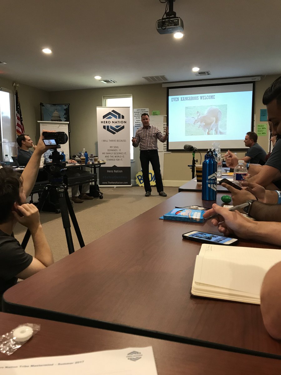 JaredB_BSBL's tweet photo. Learning from the #HardcoreCloser https://t.co/wIM24LJciP