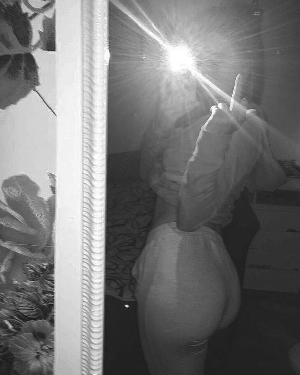 FindomElena's tweet photo. You'll never have this booty, all you can do is drool as you look at it. 

@rtsucker  @rtdumb @DirkHooper @RTfucker @RTDoms #findom https://t.co/nOf54g4yS6