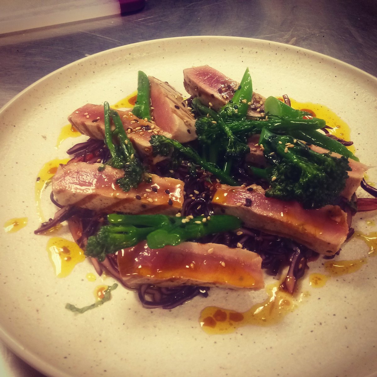 foodurchin's tweet photo. Grilled tuna steak, Asian-style red cabbage coleslaw and tenderstem broccoli #CookSchoolGBC #sustainablelearning https://t.co/8SqeiTAKrW