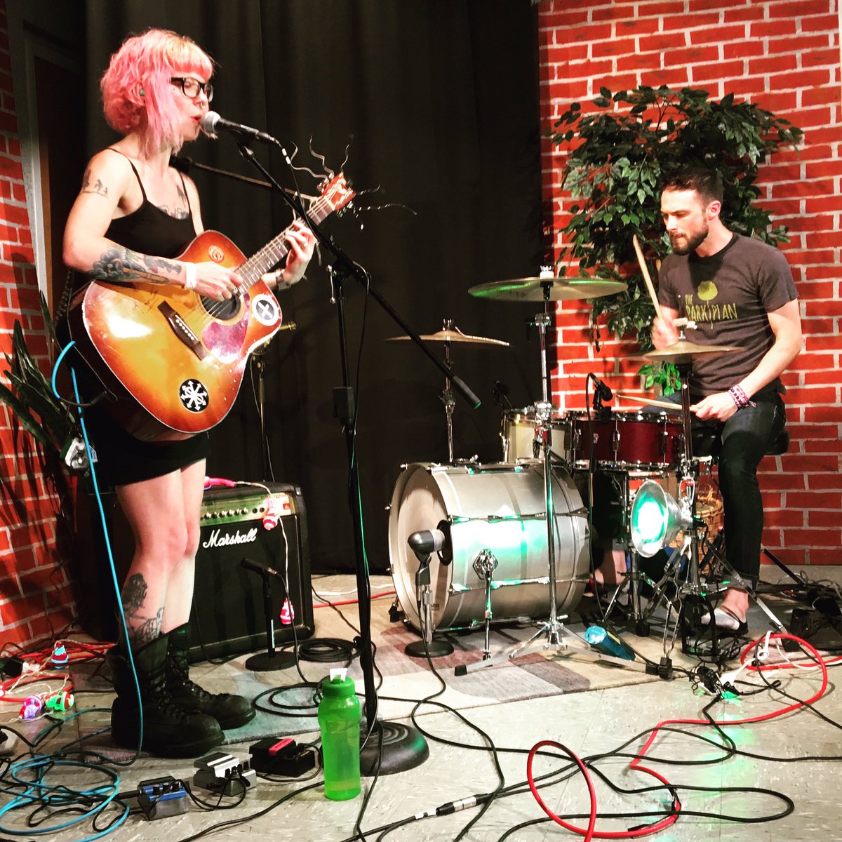 vxroads's tweet photo. STAY TUNED! We'll be tweeting links to our interview w/ #DIWhyTheShow and live performance video of #RoadsideResistance! #VXRoads #BOS https://t.co/ORKQHvVquB