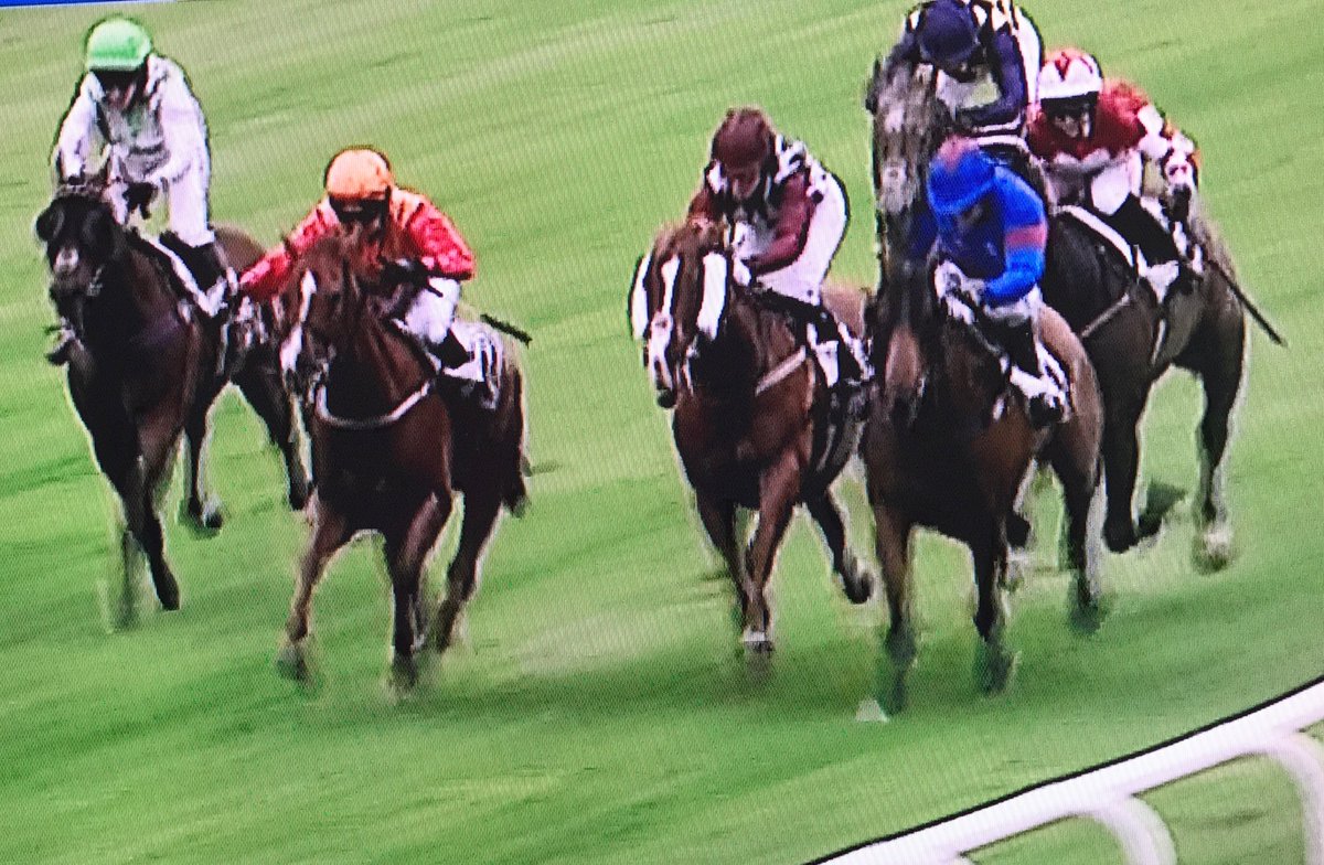 amajox's tweet photo. Congrats @amajox @Cooleyxo wins @LeicesterRaces #VimyRidge for #AlanBailey #topjock #jockeyonfire @ARO_Racing 👍👏🏆 https://t.co/U7WsH3evmr