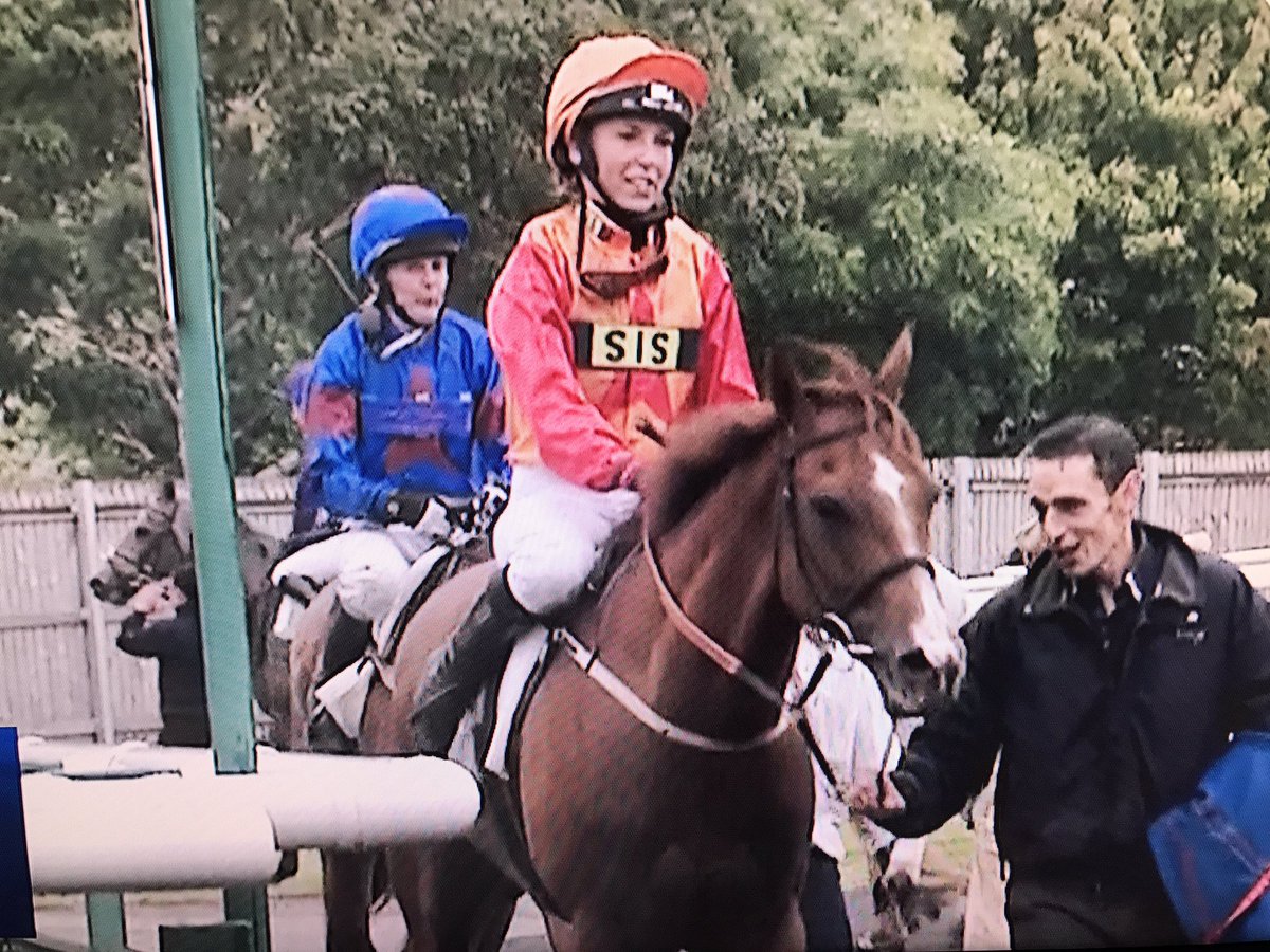 amajox's tweet photo. Congrats @amajox @Cooleyxo wins @LeicesterRaces #VimyRidge for #AlanBailey #topjock #jockeyonfire @ARO_Racing 👍👏🏆 https://t.co/U7WsH3evmr