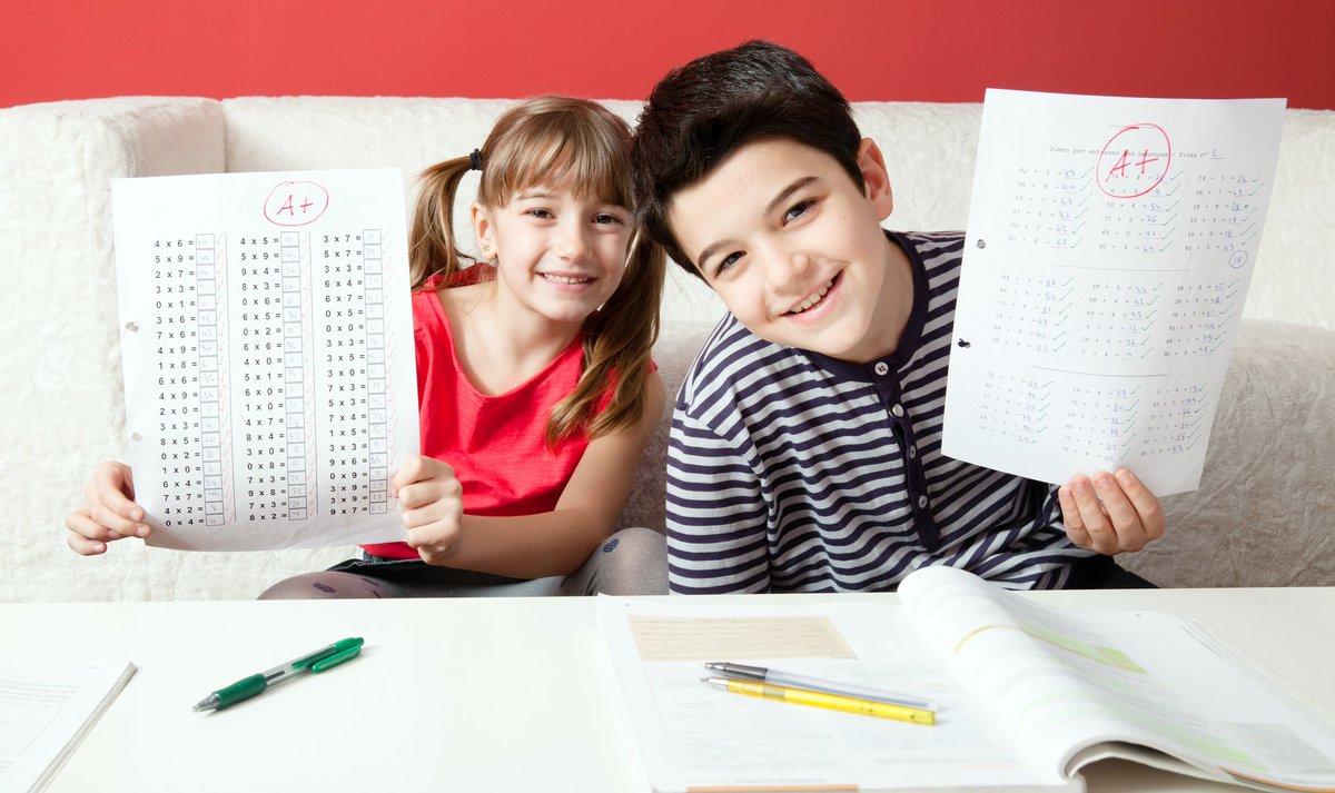MomResourceCA's tweet photo. This Mom (@PapayaJambalaya) pays her kids for good grades. What do you think? #SchoolsAlmostOut >> https://t.co/Ywecc4WalC https://t.co/7KuZhkuLRJ