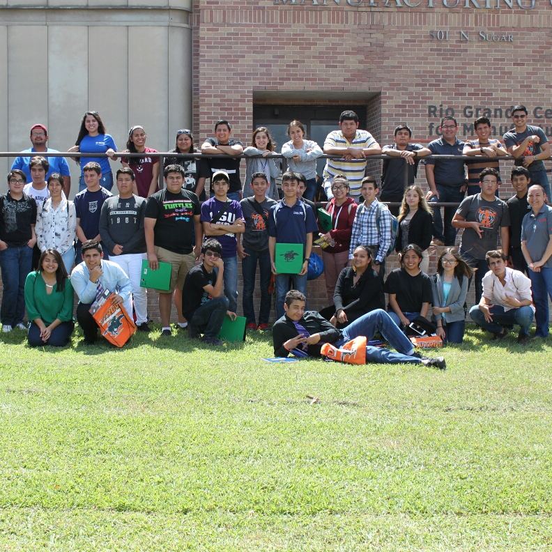 RealEnactusRGV's tweet photo. Enactus at UTRGV &amp; TMAC teaming up to teach High School students about Engineering and Business at our 2nd annual STEP Summer Camp! https://t.co/EiT5v0kgeW