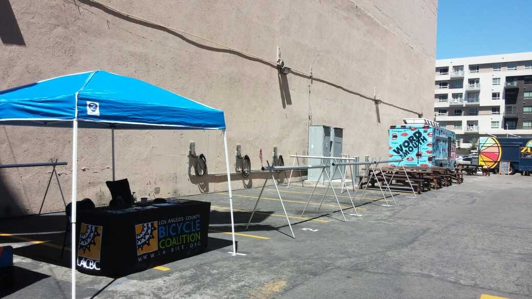 heybikela's tweet image. We're setting up Bike Valet for #climatedayla at the @acehotel. We'll be here until 5pm.