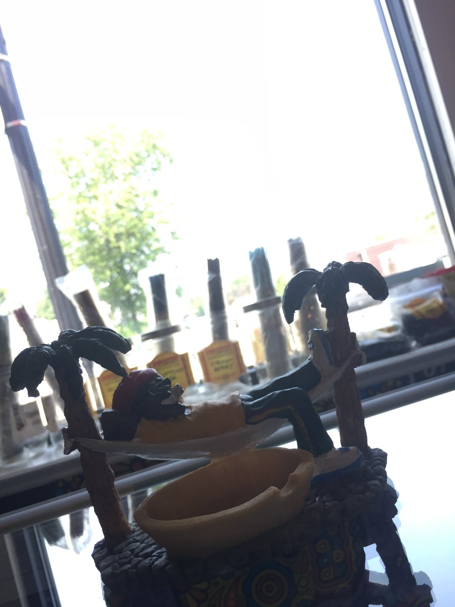 BostonSmokeShop's tweet image. This guy gets it ✌🏻

📸: BSS Roslindale 🌇