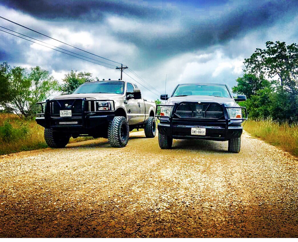 Those Who Play Together, Stay Together #frontiertruckgear #roadbuddies #lifeisajourney #besafeoutthere #bumper