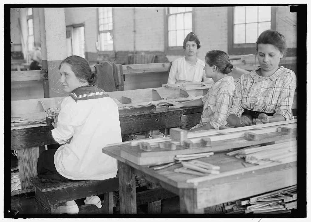 "Sarah the Seamstress" not Rosie the Riveter?  Women build aircraft in Alexandria during WW I; "Alexandrians Fight The Great War" June 30.