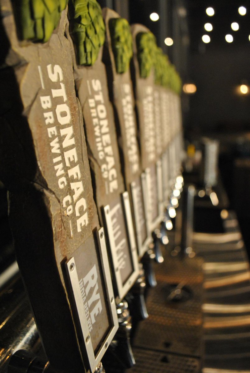 DocksideStriper's tweet photo. @StonefaceBrew we are over the moon you are joining us at our #SeafoodBrewfest ... can this get any better?? https://t.co/T072GkpnvJ https://t.co/803TNYfWXp