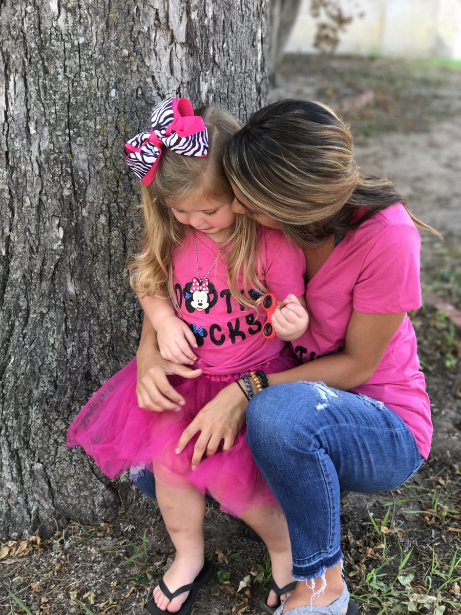 _shorttaylor_'s tweet photo. we can't stop cheesin today bc she got to wear her "pu pu" &amp; she got adopted!! so so excited that she is finally a Short!🎉💖🎊 https://t.co/sZIa3FwkLH