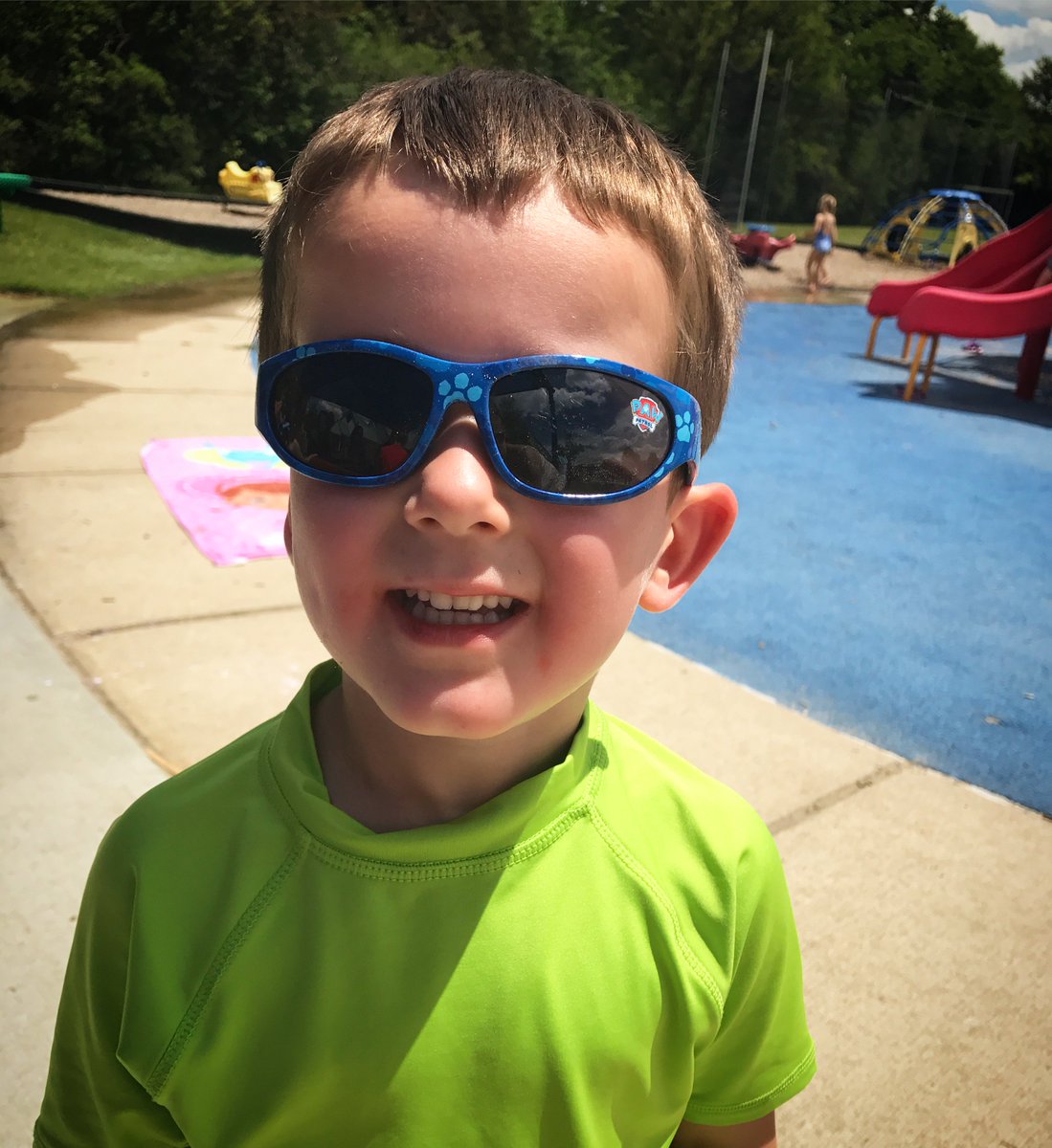 DCDSchool's tweet photo. Shades are not only stylish, but a definite part of #DCDSsummer https://t.co/R4dRFmmIzi