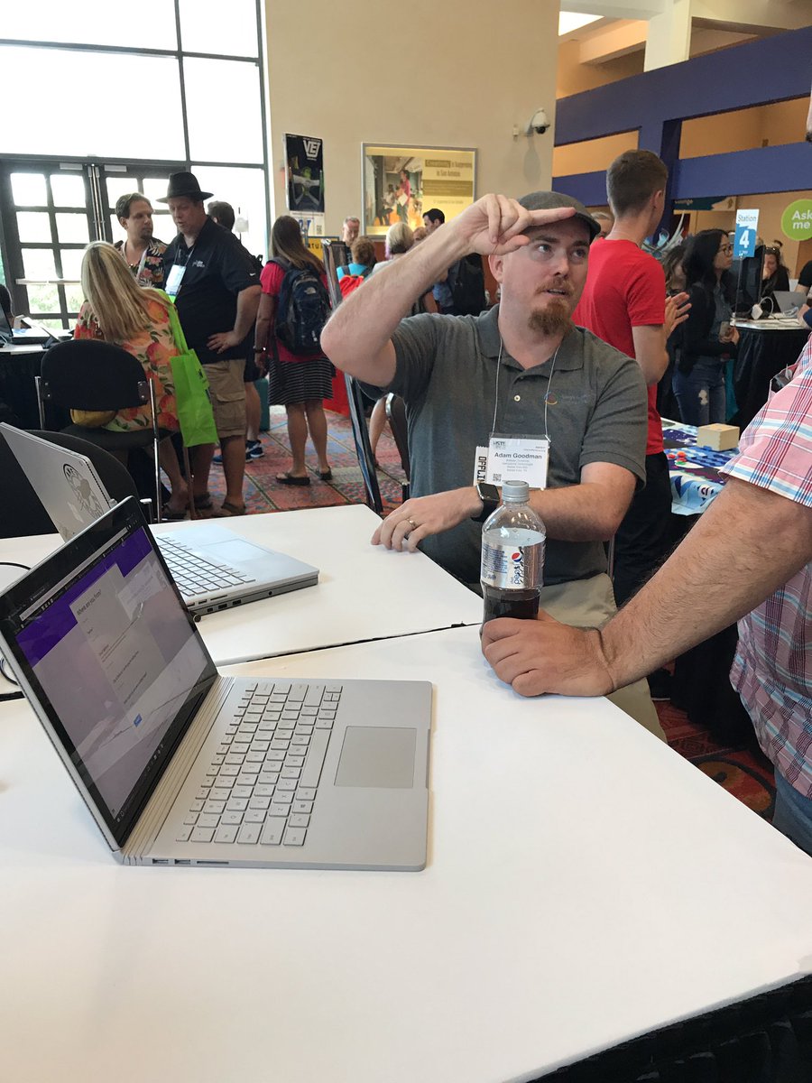 Adam schooling everyone at #ISTE2017 <a href="/Mister_Goodman/">Adam Goodman</a>