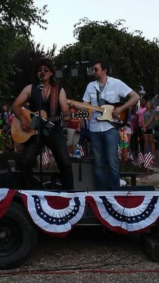 RustyRierson's tweet photo. Check out Rusty Riersons alter ego on YouTube- Introducing Rockin' Rusty Part 1- LOL
https://t.co/WBeOHkcTyM
#rustyrierson #billyraycyrus https://t.co/eT1YNfiHia