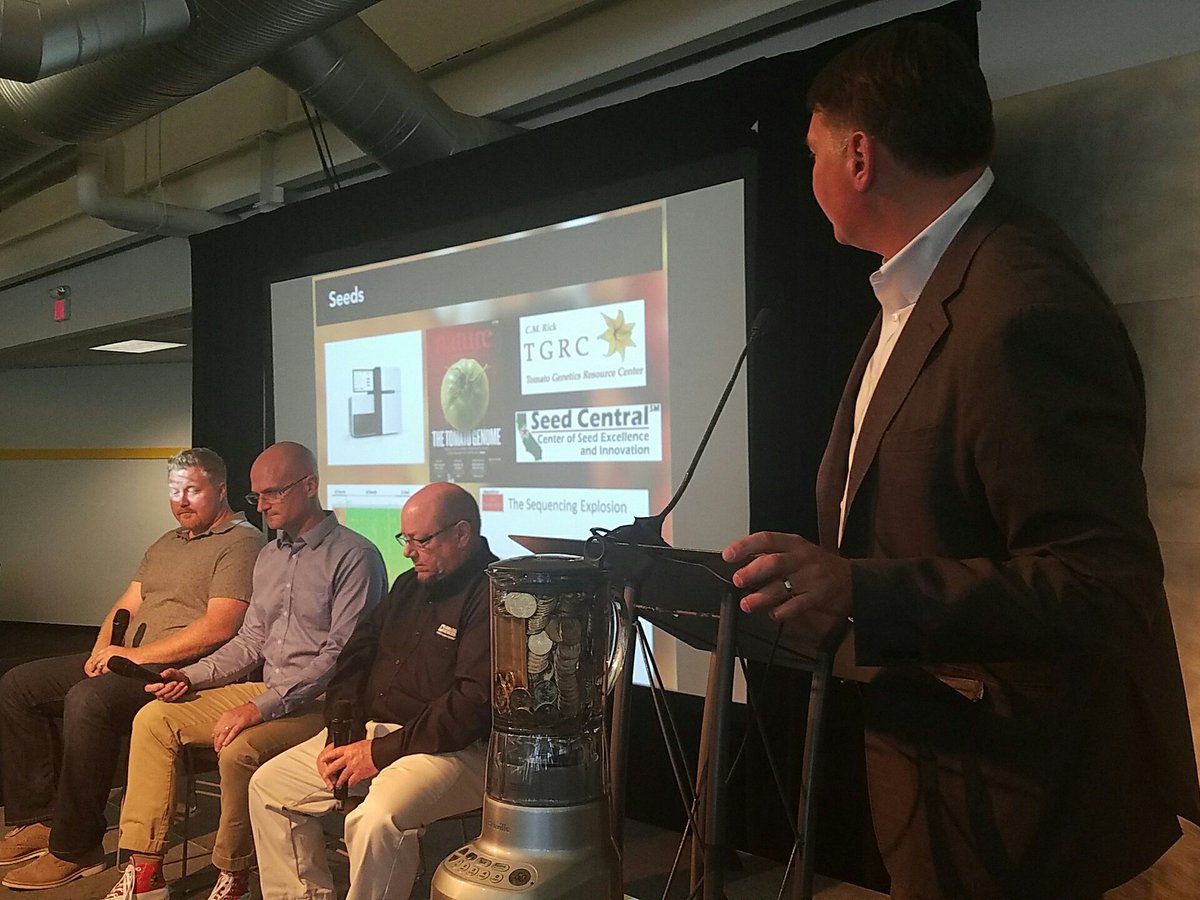 Baconista's tweet image. When we say #IoT at @Mixingbowlhub #foodit, we mean #InternetOfTomato - from seed to soil to store to soup to social network