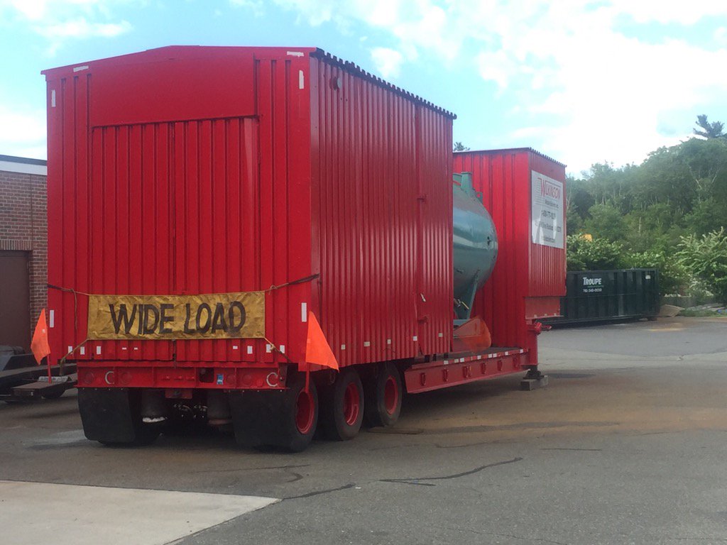 tweet_on_heat's tweet photo. This 350hp high pressure steam #mobileboiler is ready for its next temporary home in New York. #boilerrental https://t.co/sbGWLO4ESS