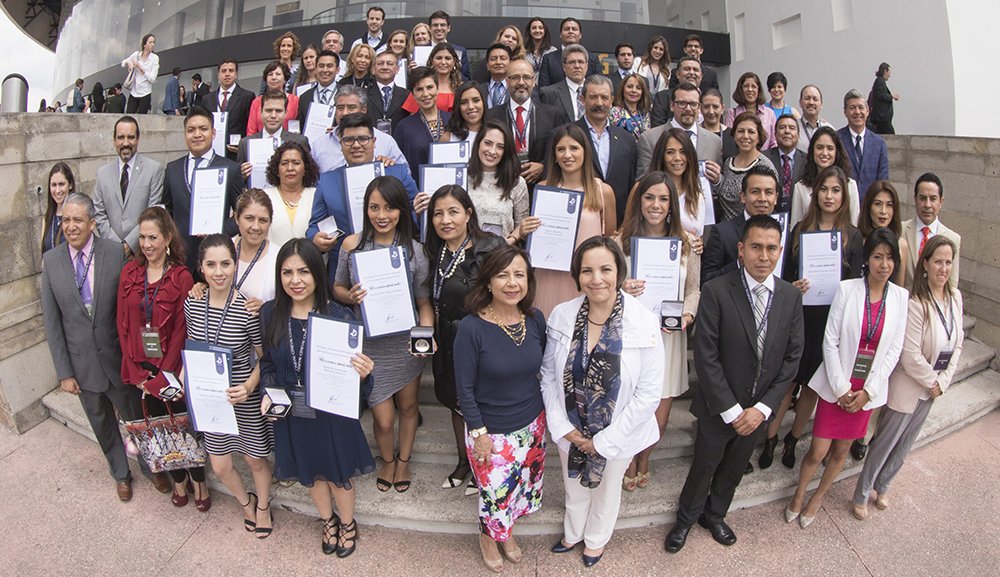 #PorSiNoLoViste La Anáhuac se encuentra en el top 3 de las universidades particulares en los premios CENEVAL. ow.ly/V9c130cWDRP