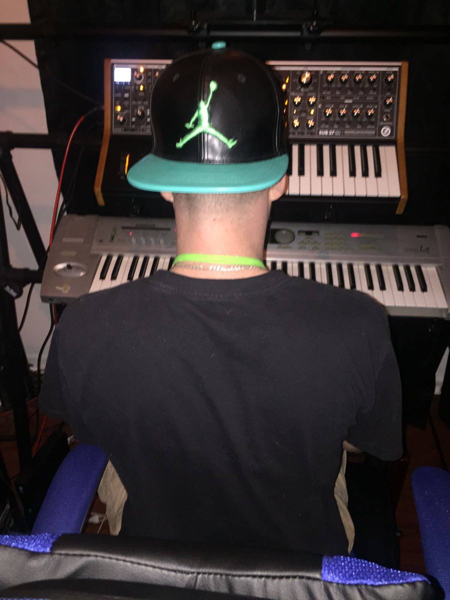 OMTuesdays's tweet photo. Fresh from his "I Got You" Music Video, we welcome back talent: @jsextonofficial #HipHopArtist #JuneShow https://t.co/sybKFoLJq5