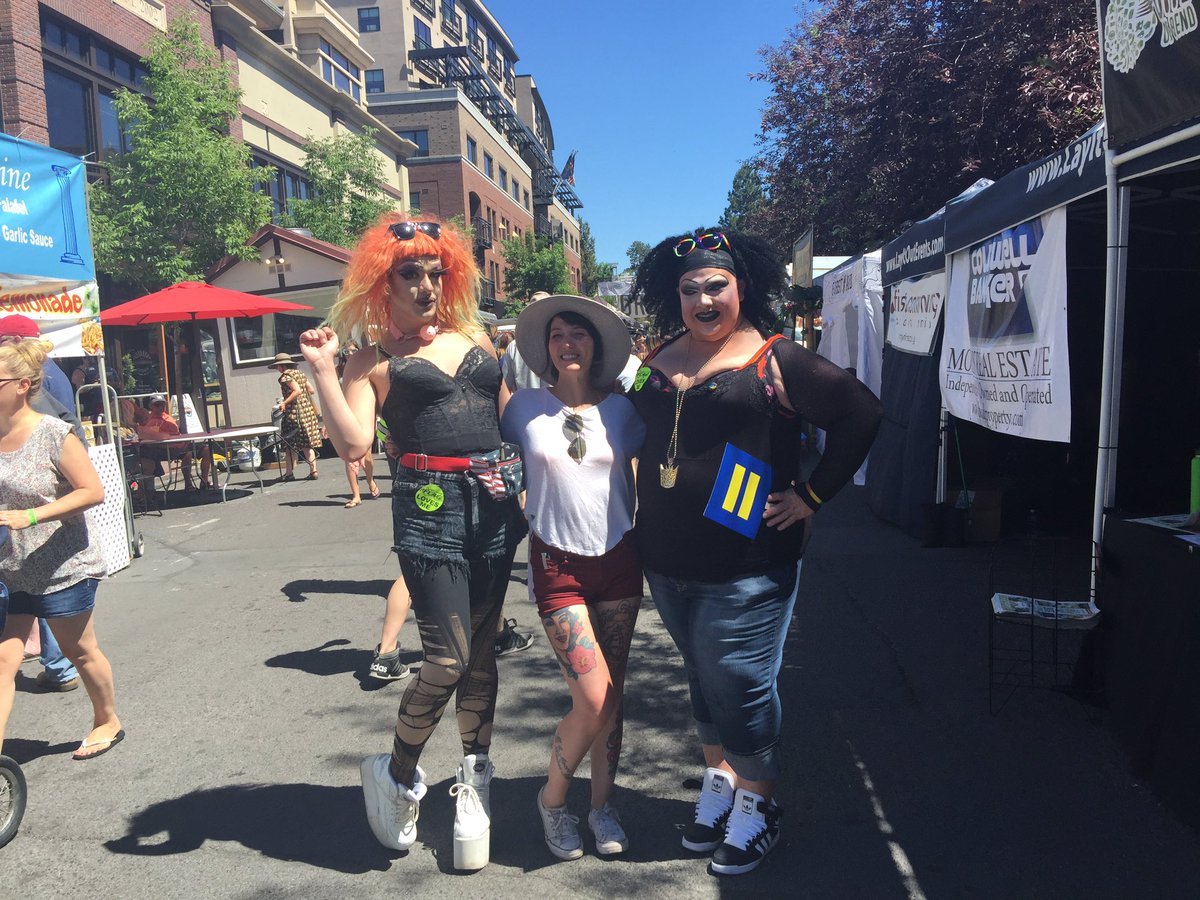 BiteofBend's tweet photo. Pics from the #Bite! #food #drinks #run #beer #booze #inbend #bend #oregon #biteofbend #foodie #eats #sun #summer #music https://t.co/Ed2UhGuxhD