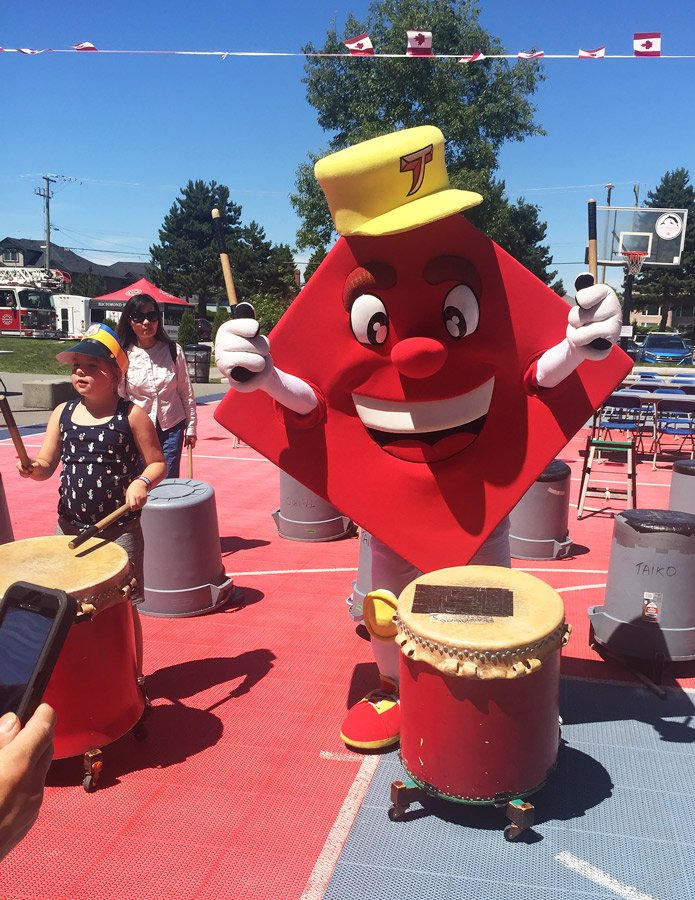 TileTownTYLER's tweet image. Tyler and @MyTileTown Thank the volunteers &amp;amp; committee members for a great day! @SouthArmCC Canada 150 Celebration event. #Canada150