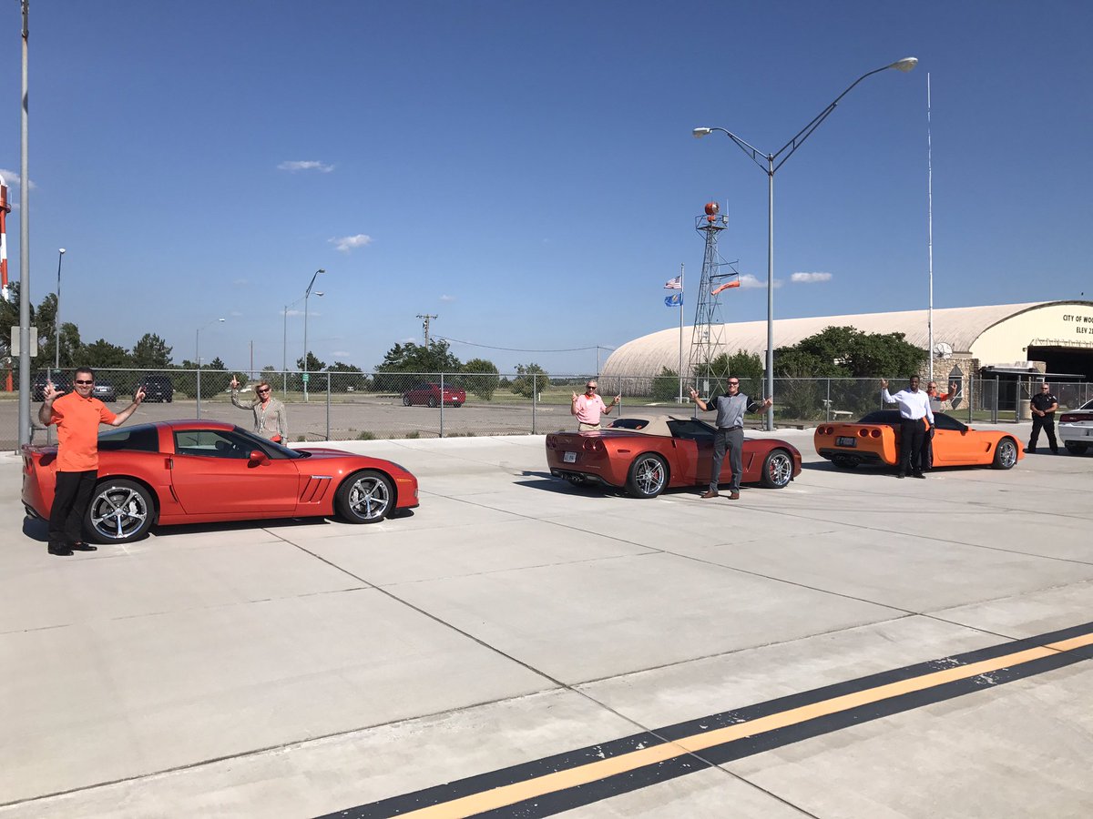 cowboyvoice's tweet photo. Cowboys ride in bright orange style in the home of the Blonde Bomber Bob Fenimore... Woodward Cowboy Caravan! #GoPokes https://t.co/M1TzxGRvQO
