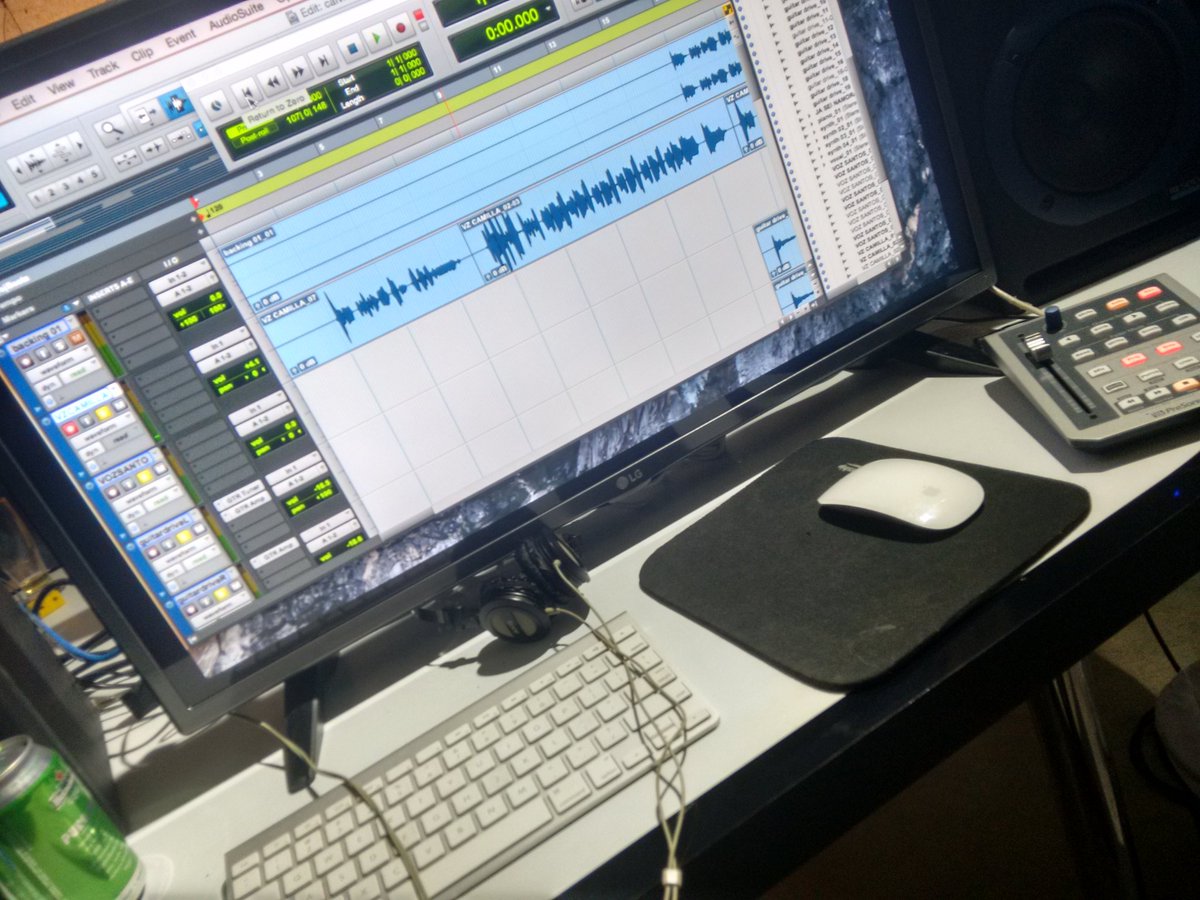 madamezero's tweet image. E as produções continuam.  🔴REC