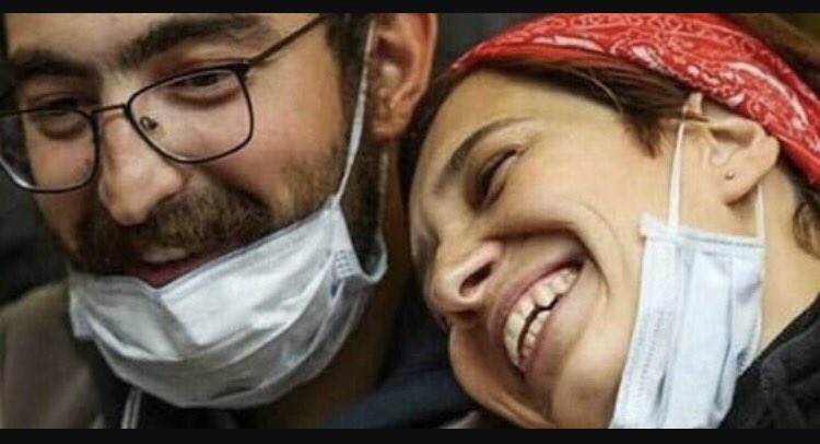 LeventUzumcu's tweet photo. ve dahi, bu canlar gibi canların gülüşünün düşmanıdırlar https://t.co/afqF1AnOXb