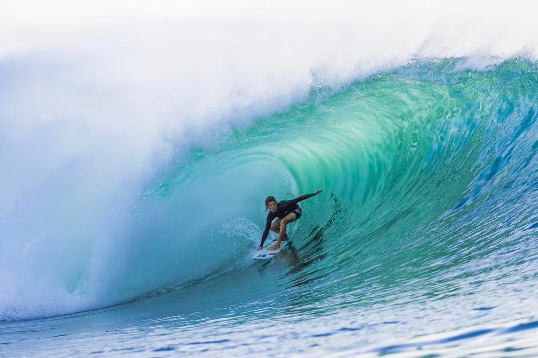 billabong1973's tweet photo. #KianMartin chasing barrels and having fun doing it #BillabongBloodlines https://t.co/AS3Mv54Clu