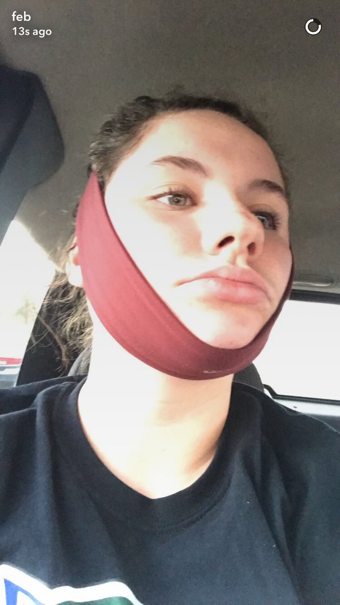 Happy birthday feb❤❤❤ I love you hope you had a great day &amp; an even better night😘🎉🎉 p.s. i miss our tongue tats &amp; you lots💜🍉