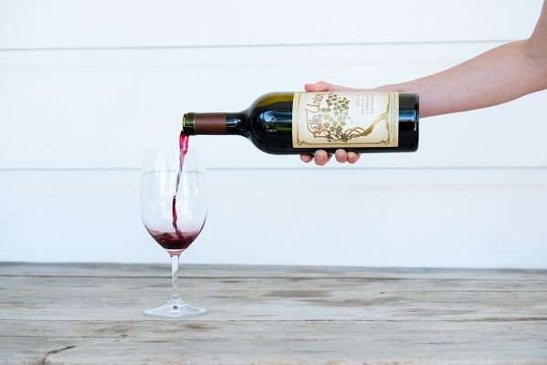 BellaUnionWine's tweet photo. We are loving the hints of dark red fruit, toffee and coffee on the finish of our 2014 Bella Union #Cabernet.

https://t.co/jsfyoHhFhc https://t.co/9WArvf95BW