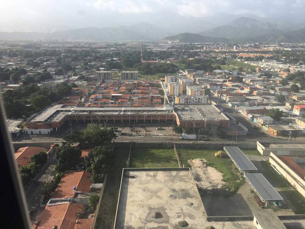 regulolacruz's tweet photo. #AraguaQuierePaz Somos un Pueblo Trabajador que Construye No que Destruye! @NicolasMaduro @TareckPSUV @CarylBertho https://t.co/mg9WiW3LFS