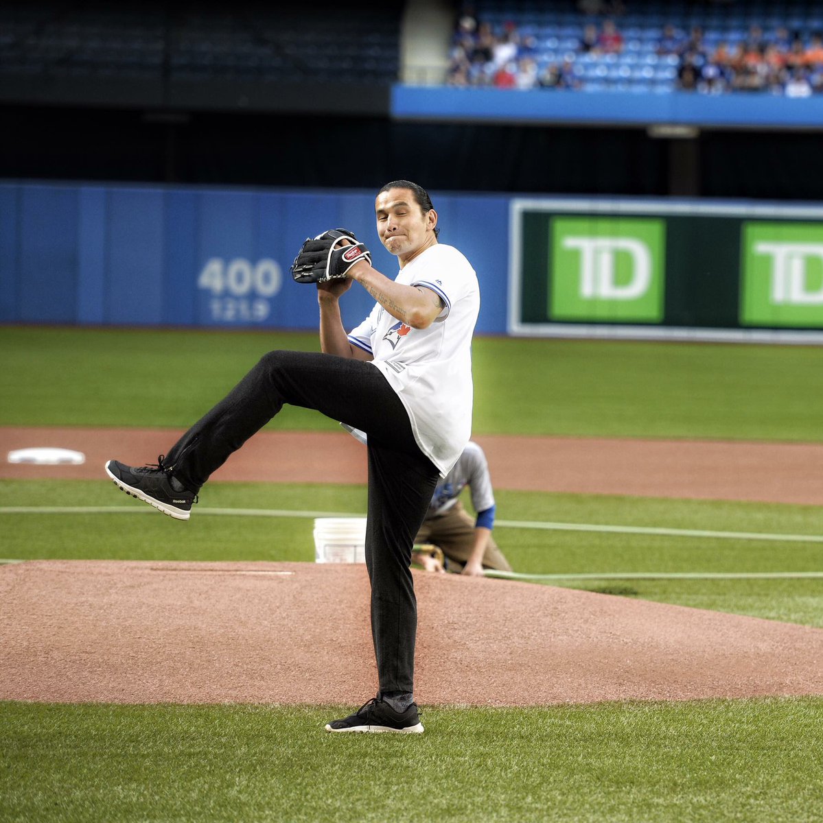 Indigenous_Ath's tweet photo. Wab Kinew threw the first pitch at the Blue Jays game! https://t.co/S6bzfdkHIM