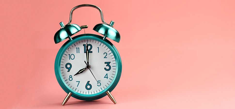 Setting your alarm an hour or two earlier may just be the solution to being more productive during your day! on.inc.com/2rA7kZJ