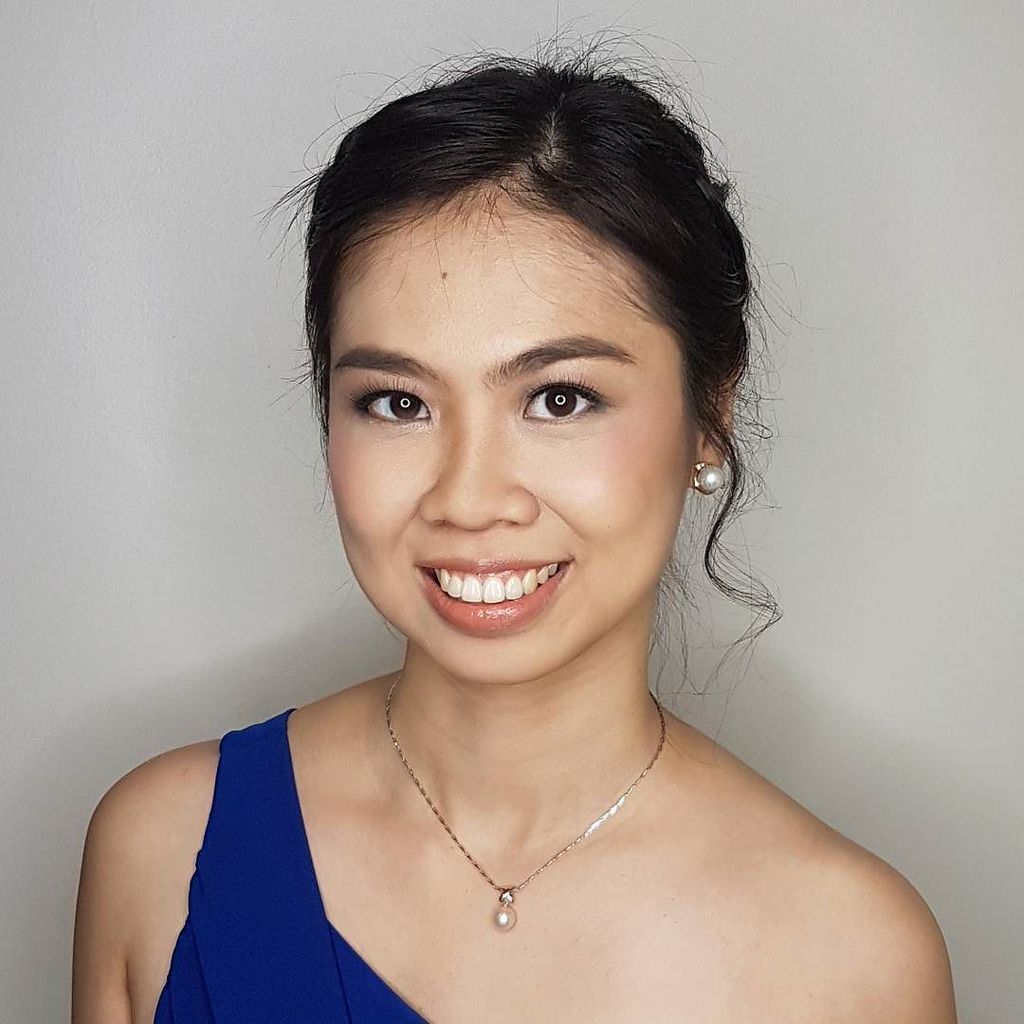 hannapechon's tweet photo. Lily for last Sunday's wedding🌹
#MakeupbyHannaPechon #NaturalMakeup #bridalph #makeupph https://t.co/UujkvkXRsT https://t.co/7xAftYEi2o