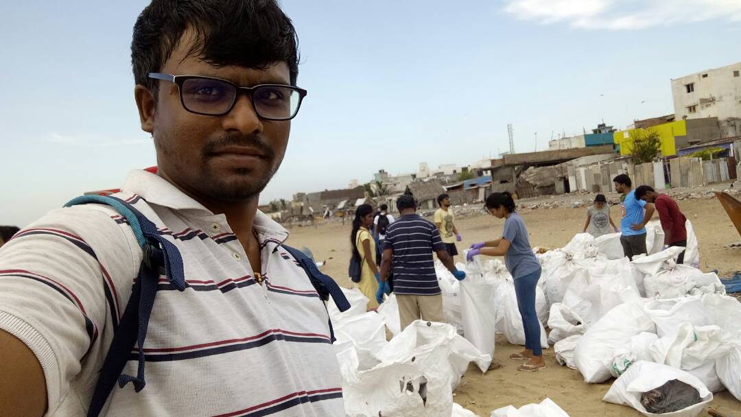 payodatech's tweet photo. Doing our part! Removing trash from the shores. #CoastalCleanup #PayodaCSR https://t.co/OHHEpndYwf