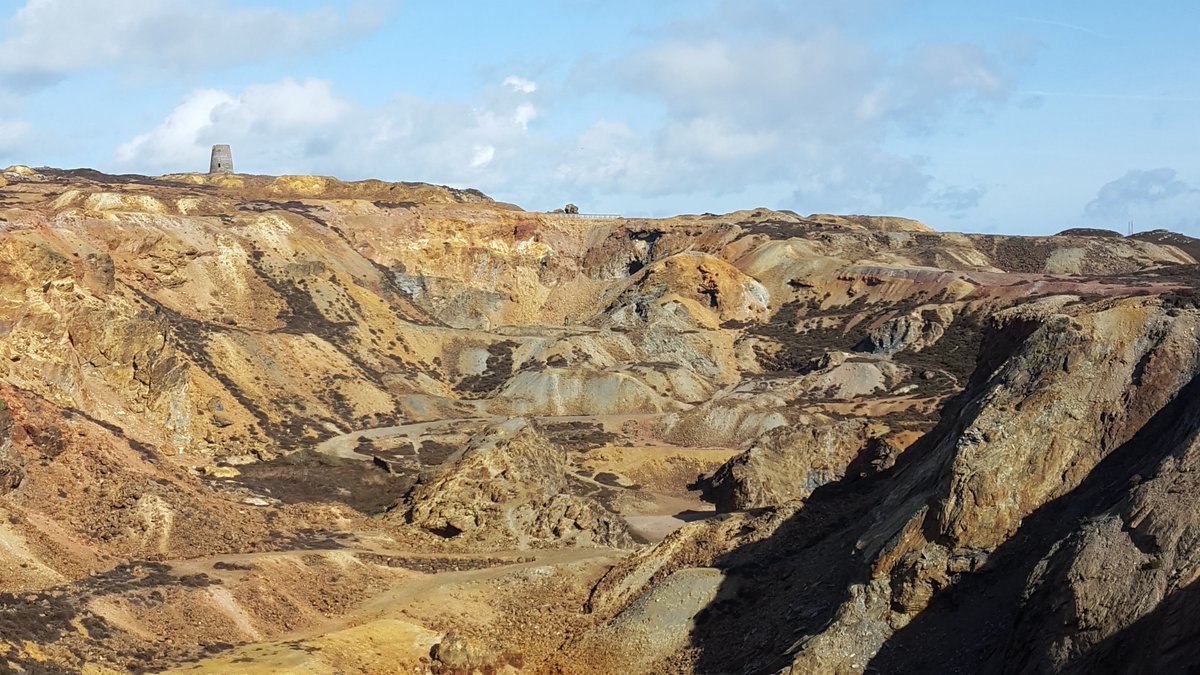 Power_and_Water's tweet photo. Thanks @NatResWales for setting #metalmineswales scene @IMWA_MWEN   to present our #sono-electrochemical solution #ParysMountain #IMWA2017 https://t.co/oP4IABB3w7