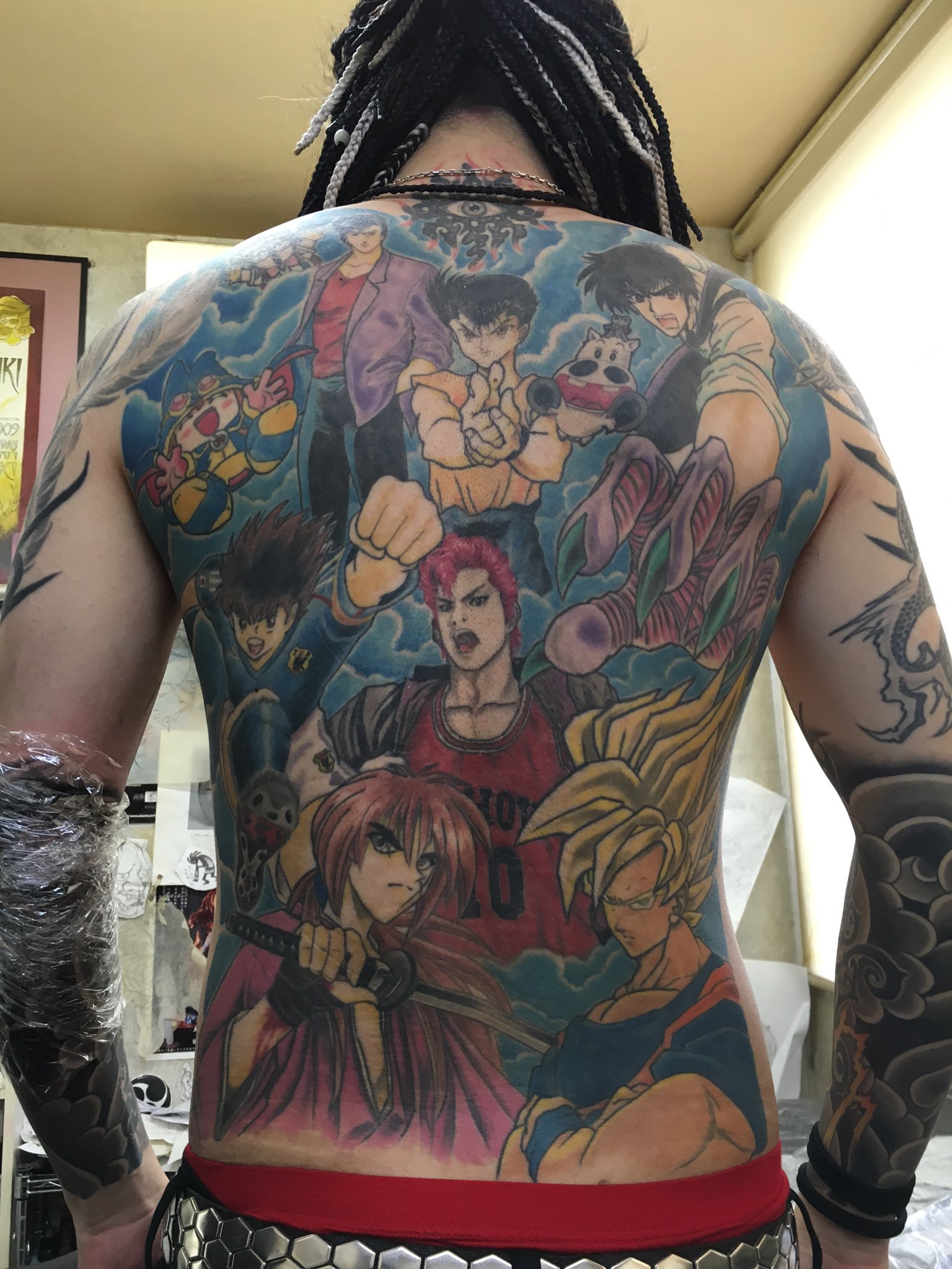 تويتر 彫つな على تويتر ジャンプタトゥーで有名なまっつんの背中久々に撮らしてもらった 笑 この作品で私も少し有名になりました 笑 O O なんでも彫る事でも知られました 笑 正直最初は止めた方がいいんぢゃないかと思いましたが 今となっては楽しく彫れた تويتر 彫つな على تويتر ジャンプタトゥーで有名なまっつんの背中久々に撮らしてもらった 笑 この作品で私も少し有名になりました 笑 O O なんでも彫る事でも知られました 笑 正直最初は止めた方がいいんぢゃないかと思いましたが 今となっては楽しく彫れた