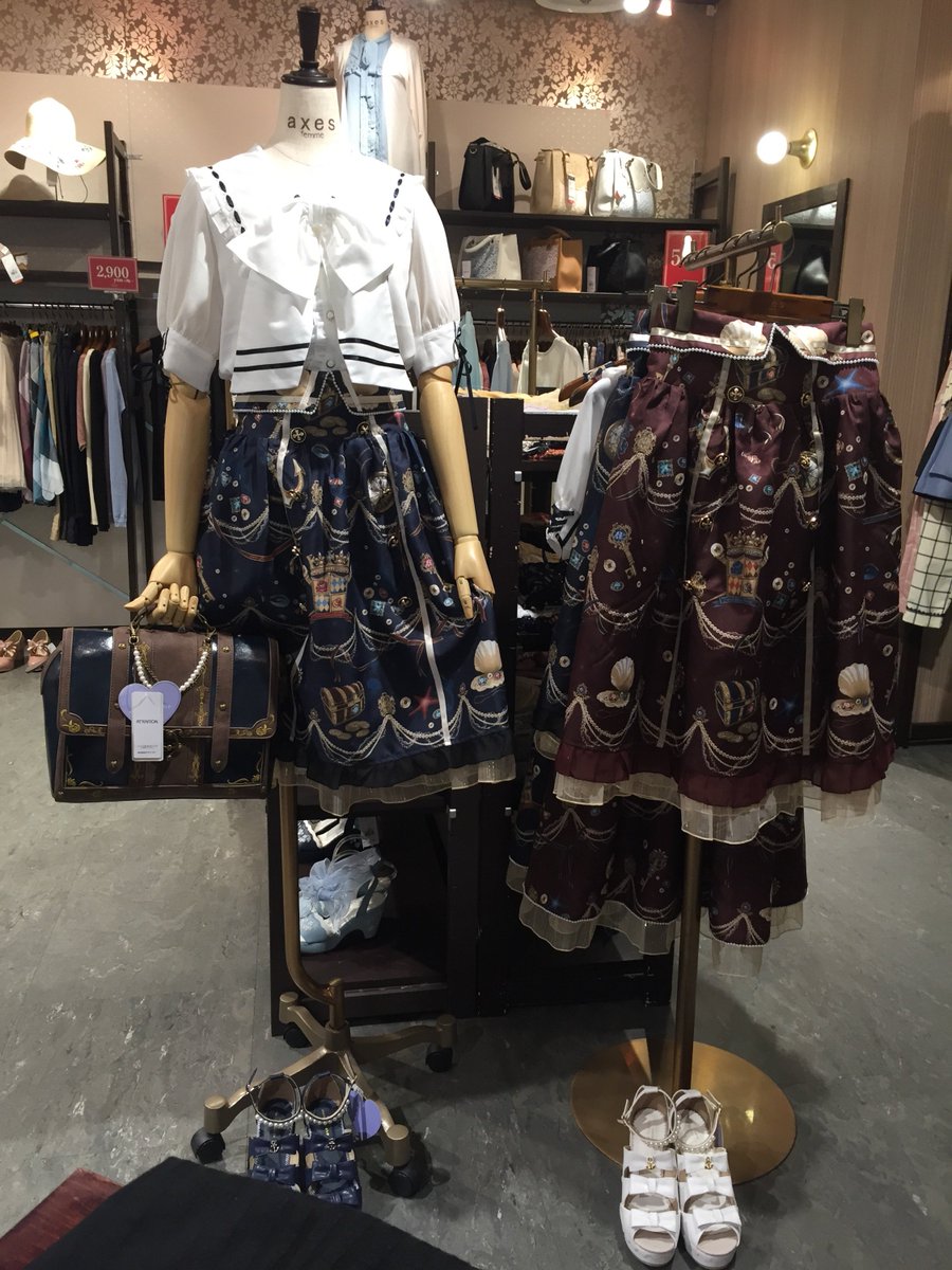ミーナ天神 Mina Tenjin On Twitter 2f アクシーズファム 皆様 こんにちは Axes Femme ミーナ天神店でございます 本日は 九州ではミーナ天神店限定の Kawaiiライン クラシックオーシャンシリーズ のご紹介 Kawaiiライン入荷中 Https T Co