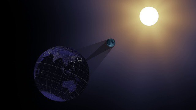 #TotalSolarEclipse 1st in 99 years to sweep width of U.S. bit.ly/2ugkXtX https://t.co/shQIkOJkcH