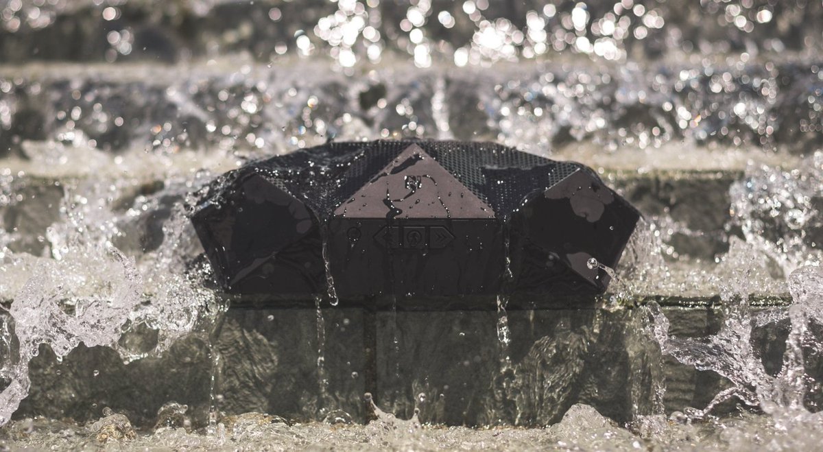 petagadgetcom's tweet photo. https://t.co/d3o0f54031 Turtle Shell - Wireless Boombox & Powerbank #Battery #CoolChargers #Speaker #WirelessGadgets https://t.co/etvNKSiKE2