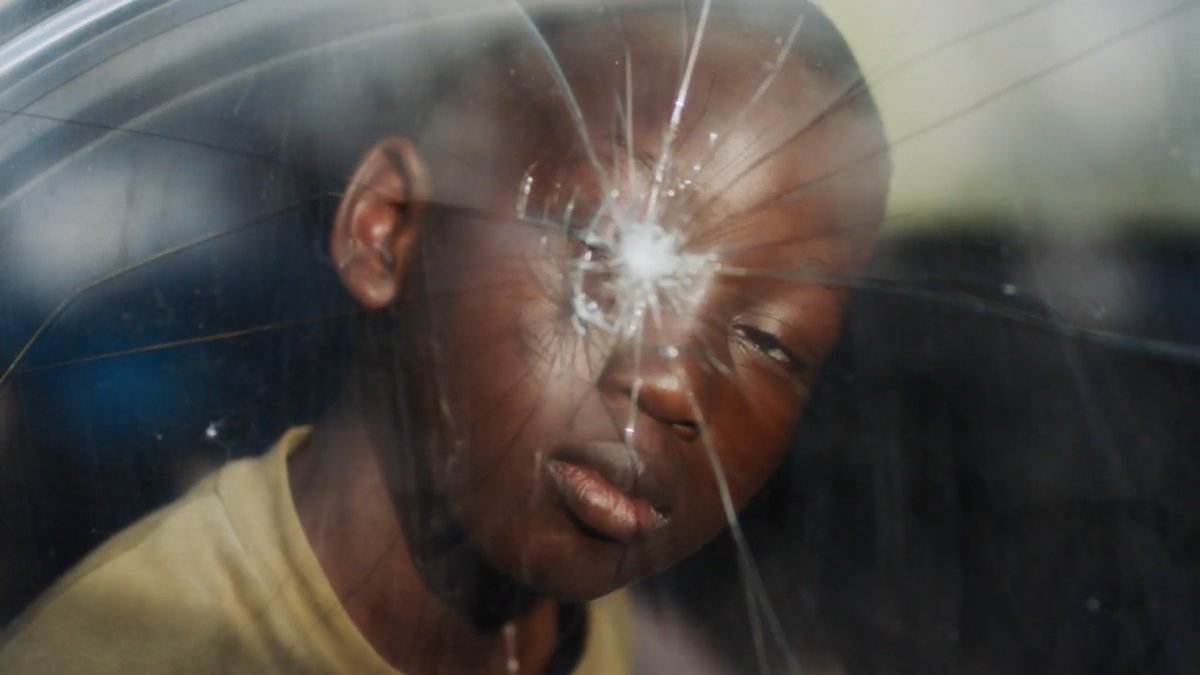 JoshuaKissi's tweet photo. My favorite shots from Kendrick's "Element" video. TDE/Kendrick deserves an award for Most Improved Creative Direction https://t.co/Bi358GzbC5