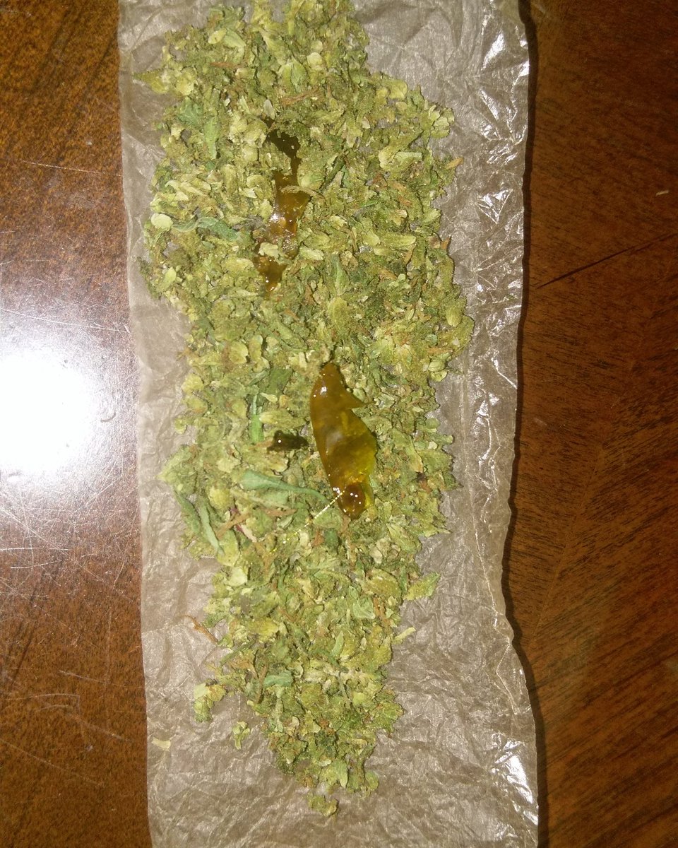 DiamondTrioEnt's tweet photo. I wake up with more money every day #makemoneyinmysleep then I roll up #TeamDTE https://t.co/1SSkYfMU2a