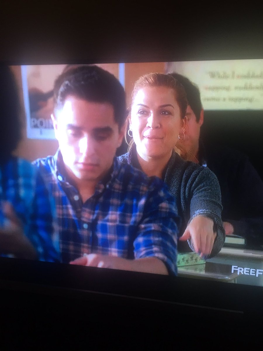 ginniecritten's tweet image. How old is this lady playing a high schooler!!?? @PLLTVSeries  #PLL #PLLFinale