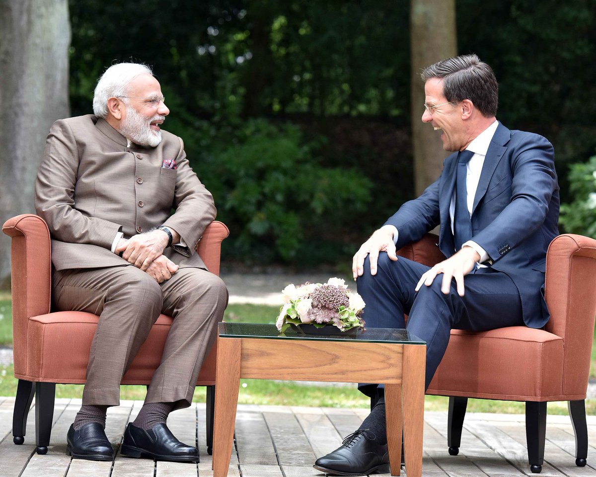puranikalok's tweet image. #ModiInNetherlands 
कितने दिन
इजरायलगामी पीएम मोदी की प्रतिक्रिया नीदरलैंड के नेता मार्क के इस सवाल पर-
कितने दिन रहते हो इंडिया में।
