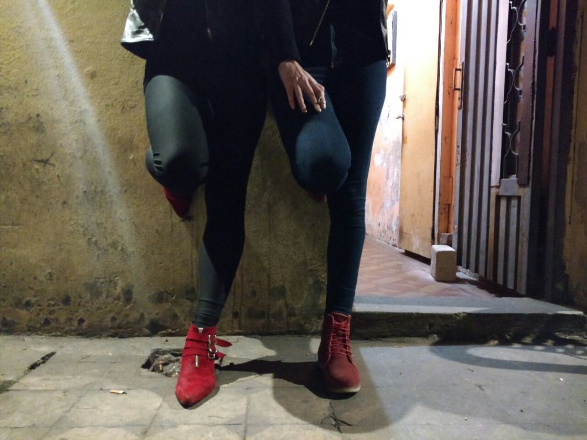 amasdecasarock's tweet photo. los zapatos mágicos que pueden llevarte de vuelta a casa, estés donde estés ... “Click your heels three times…” y entrá al mundo de #Amas https://t.co/bDbStMd7CZ