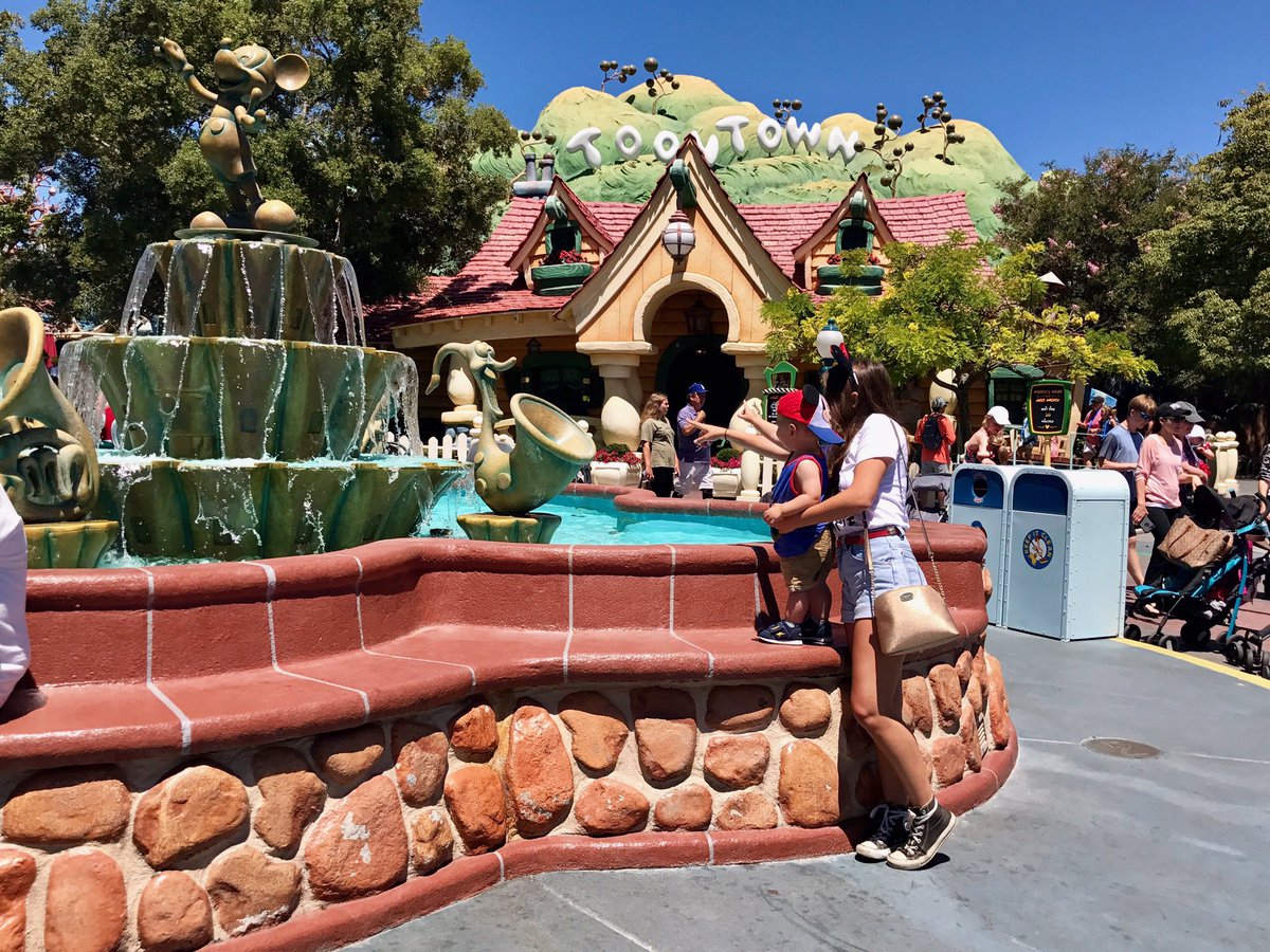 TheoReactionss's tweet image. Had a blast a #Disneyland with some of the best fam ever! I was the happiest little boy in the entire park! #SummerVibes