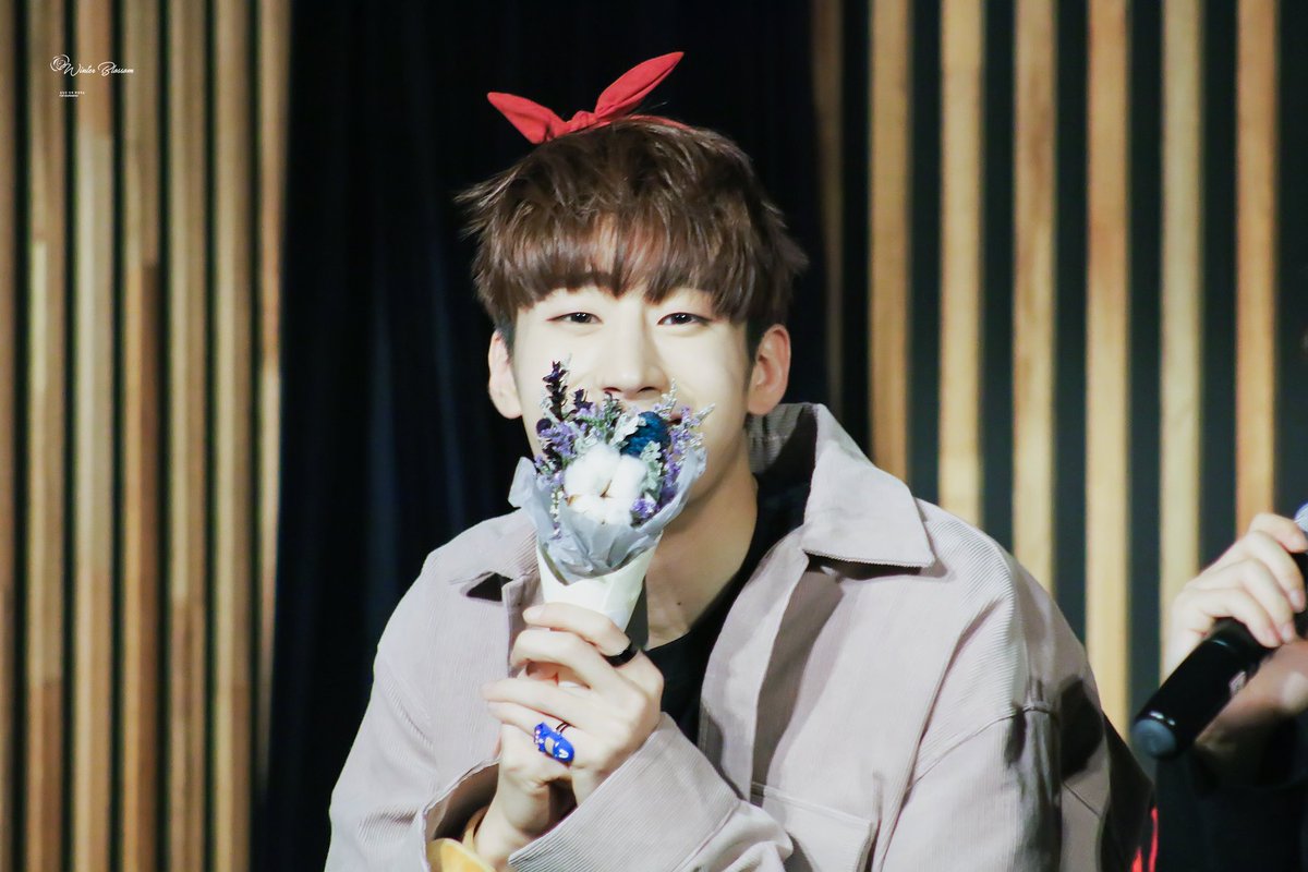 seungwoopics's tweet photo. 112716 https://t.co/nP9b36yptF