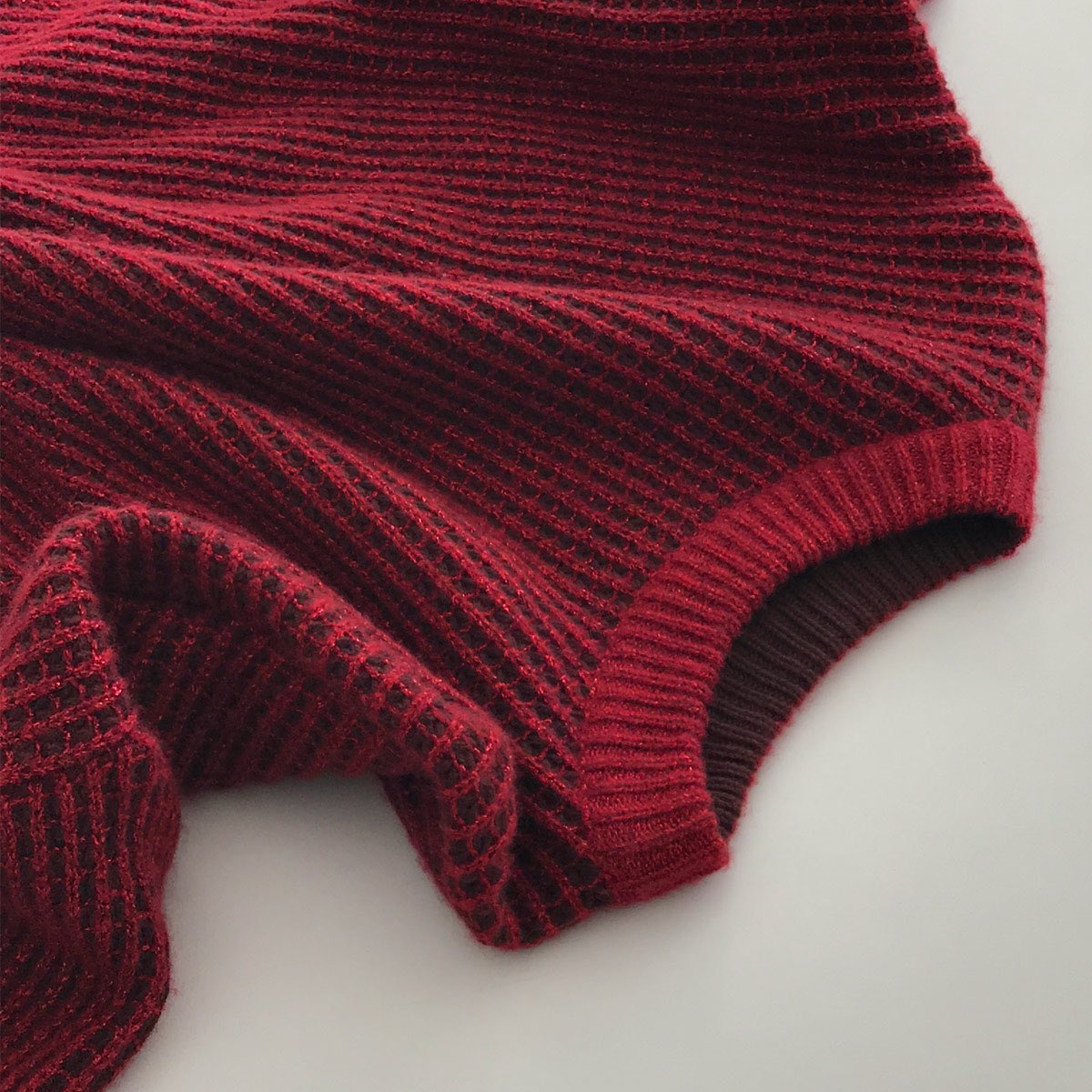 A sneak peek into our Spring  17 collection. The Lou sweater, soft cashmere yarn that has been plyed with lurex for a shimmer effect.
