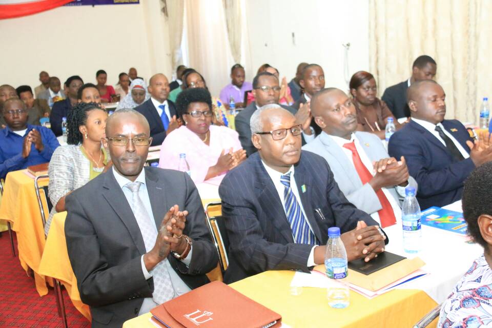 IsidoreNtira's tweet photo. Le #Burundi a été choisi pr abriter le Centre d'Excellence en Sciences de la Nutrition de @jumuiya. Il sera lodgé à l'Hôpital Roi Khaled. https://t.co/M4wg7dYRIB