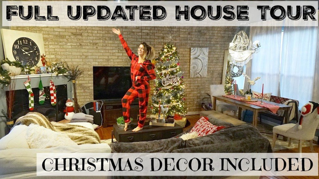 FitnGirls's tweet photo. Full, Updated House Tour! | Christmas Decor Included https://t.co/1IaAEw3QFq https://t.co/HPd7pBLoa6